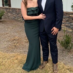 Lulu’s Emerald Ruffled One-Sleeve Dress